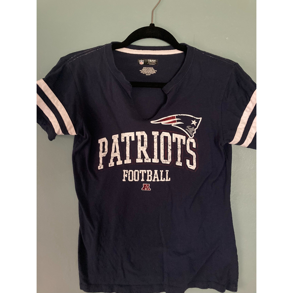 NFL Tops - NFL Patriots Football navy blue short sleeve v-neck t-shirt size small